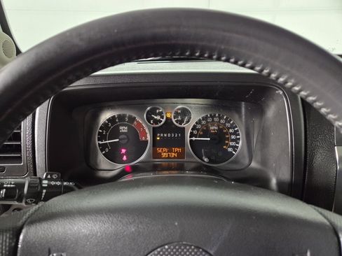 Used 2010 HUMMER H3 Alpha image 16