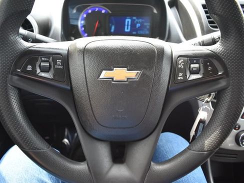 Used 2016 Chevrolet Trax LT AWD/4WD image 22