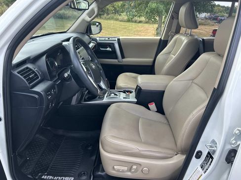 Used 2021 Toyota 4Runner Limited AWD/4WD image 27