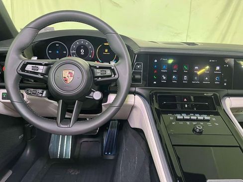 New 2025 Porsche Panamera 4 AWD/4WD image 27