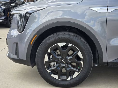 New 2025 Kia Sorento S AWD/4WD image 5