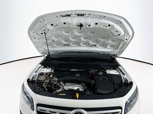 Used 2023 Mercedes-Benz GLB 250 image 35