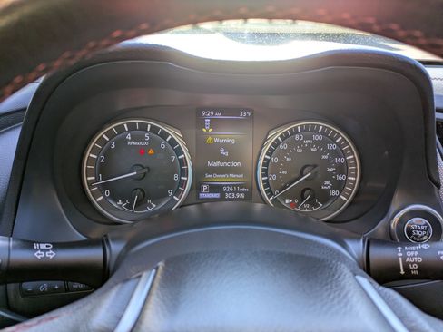 Used 2018 INFINITI Q50 Red Sport 400 w/ Sensory Package (Sport) image 21