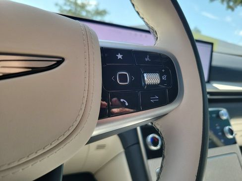 Certified 2025 Genesis GV80 3.5T Prestige AWD/4WD image 25