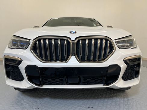 Used 2022 BMW X6 M50i w/ Executive Package image 6