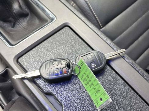 Used 2012 Ford Mustang GT Premium RWD image 4