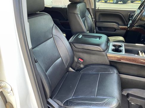 Used 2017 GMC Sierra 1500 SLT AWD/4WD image 17