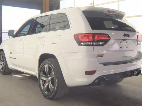 Used 2015 Jeep Grand Cherokee SRT w/ Quick Order Package 26J AWD/4WD image 9