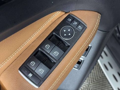 Used 2017 Mercedes-Benz GLS 450 4MATIC image 18