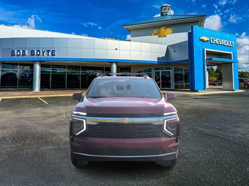 Used 2025 Chevrolet Tahoe LS AWD/4WD image 9