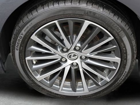 Used 2023 Lexus ES 350 w/ Premium Package FWD image 2