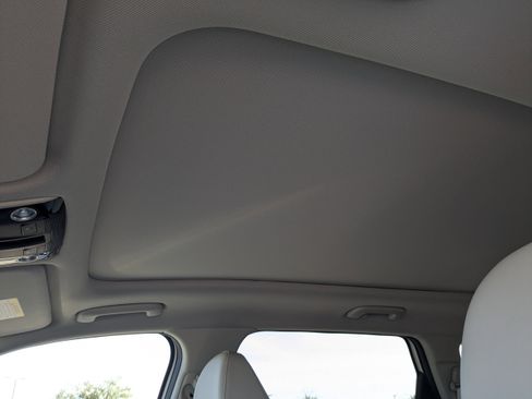 New 2026 Kia Sorento S w/ S Panoramic Sunroof Package FWD image 23
