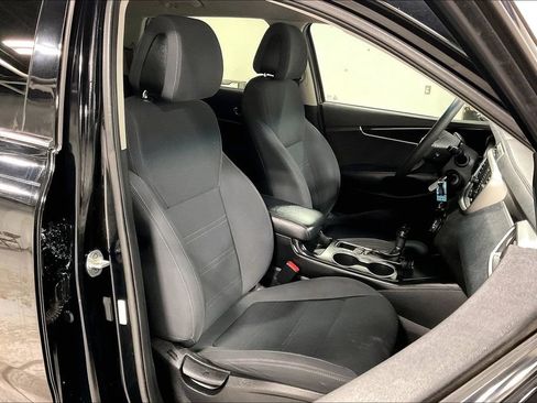 Used 2016 Kia Sorento L FWD image 9