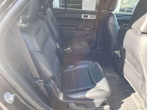 Used 2022 Ford Explorer ST w/ Equipment Group 401A image 18