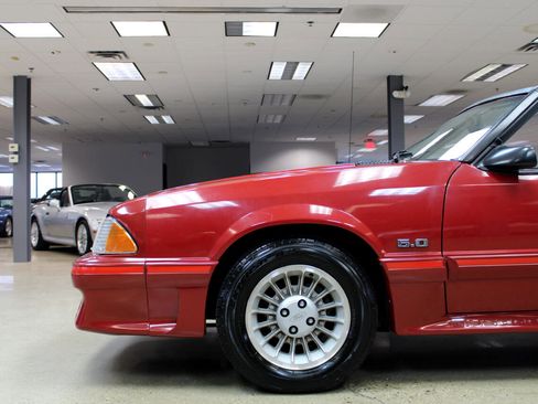 Used 1987 Ford Mustang GT image 34