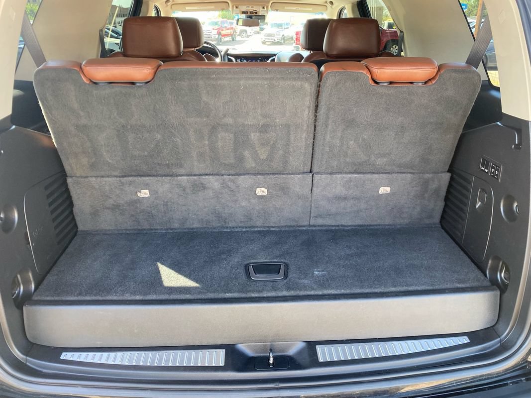 Used 2019 Cadillac Escalade Premium Luxury AWD/4WD image 45