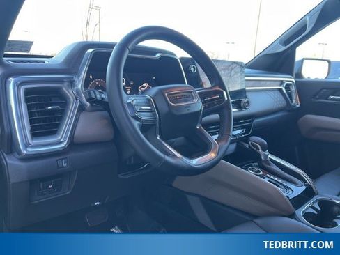 Used 2023 GMC Canyon Denali image 26