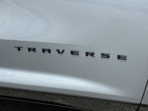 New 2026 Chevrolet Traverse RS FWD image 7