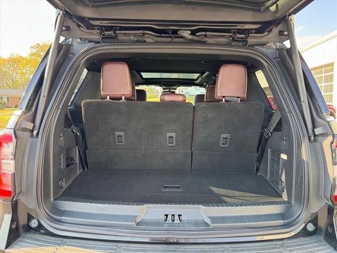 Used 2022 Ford Expedition Limited AWD/4WD image 10