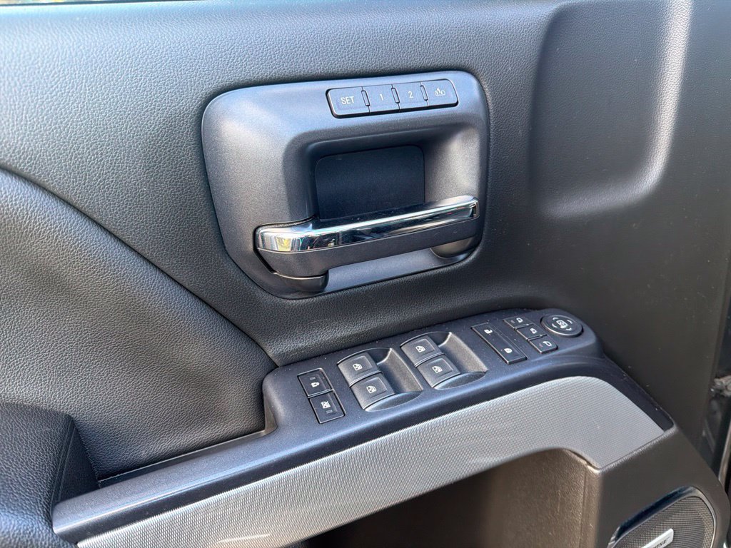Used 2017 Chevrolet Silverado 2500 LTZ w/ Duramax Plus Package AWD/4WD image 19