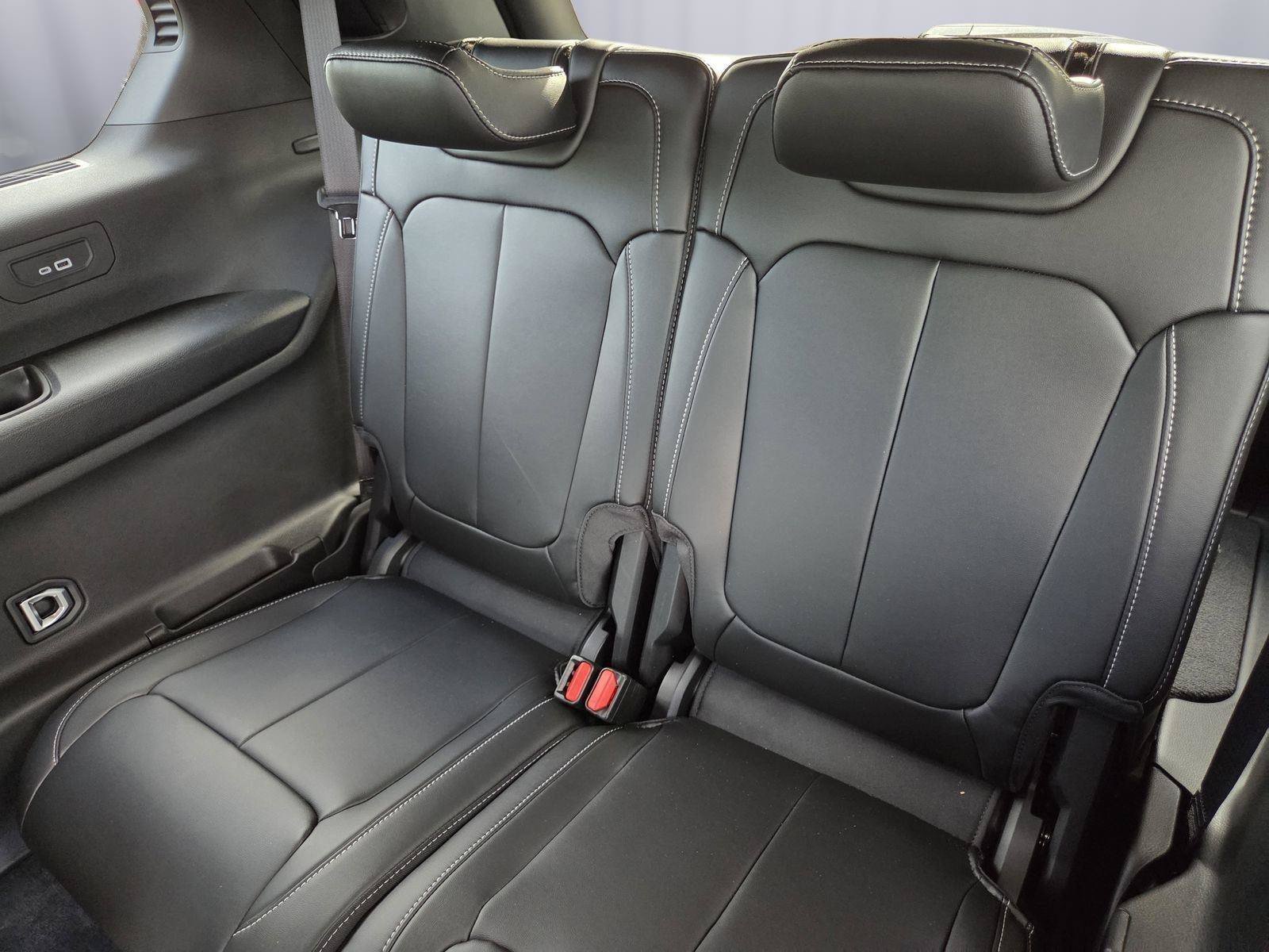 New 2026 Jeep Grand Cherokee L Limited w/ Limited Altitude Package RWD image 18