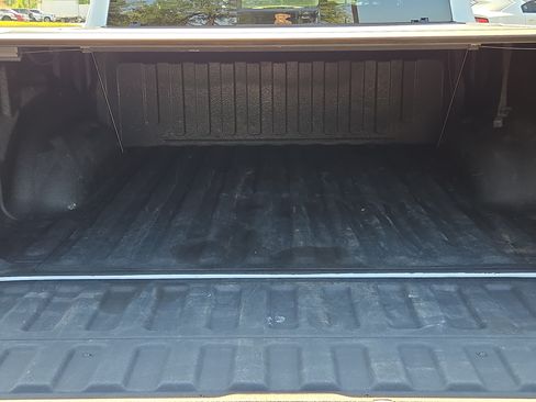 Used 2023 RAM 1500 Limited AWD/4WD image 13
