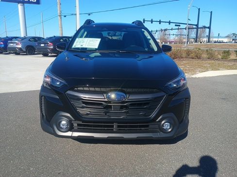 Certified 2023 Subaru Outback Premium image 2