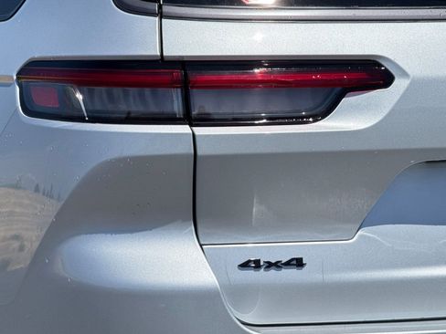 New 2026 Jeep Grand Cherokee L 4WD image 26