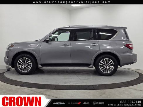 Used 2024 Nissan Armada SL w/ Captain's Chairs Package image 4