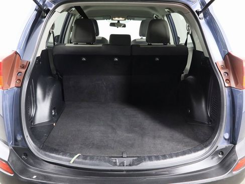 Used 2013 Toyota RAV4 LE image 17