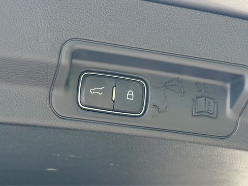 Used 2025 Ford Explorer ST-Line w/ ST-Line Street Pack AWD/4WD image 42