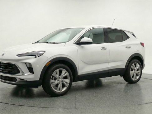 Used 2025 Buick Encore GX Preferred image 3