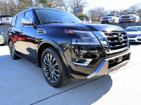 Used 2021 Nissan Armada Platinum w/ Captain's Chairs Package image 9