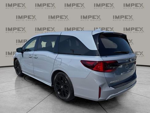 Used 2025 Honda Odyssey Sport-L image 3