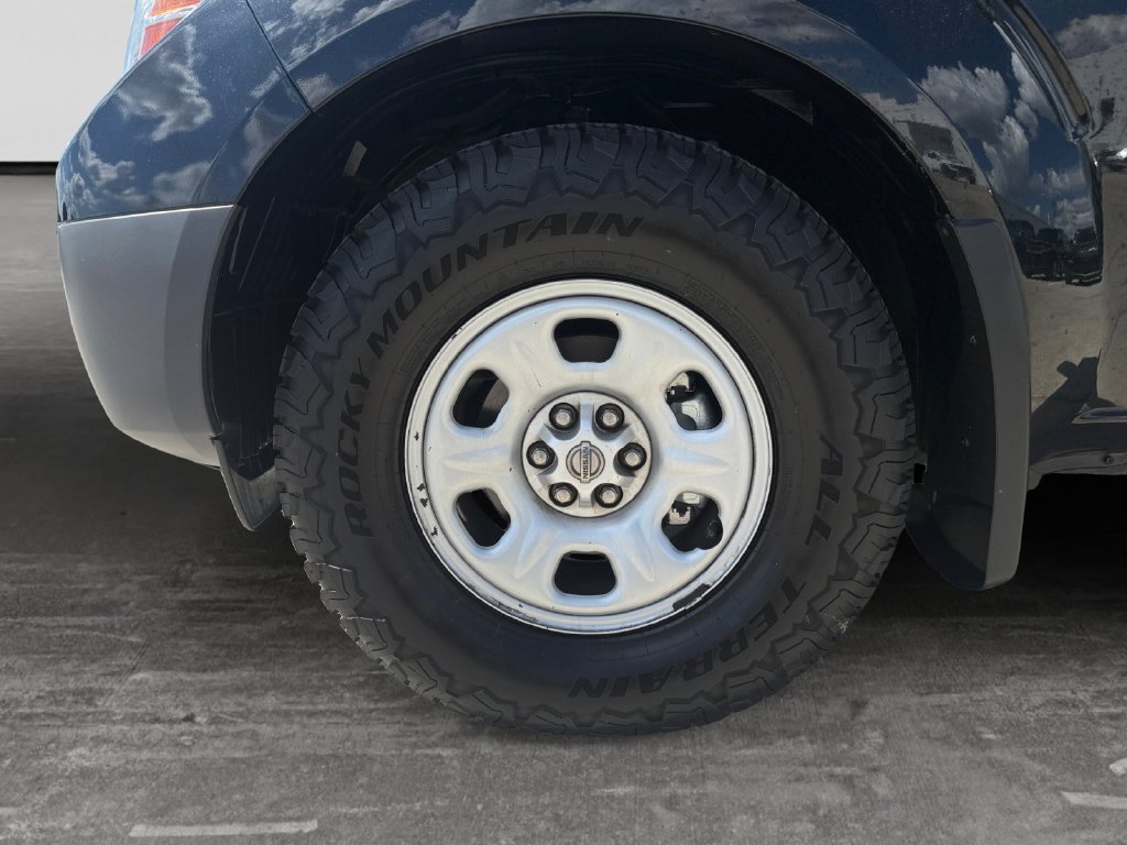 Used 2021 Nissan Frontier S RWD image 9