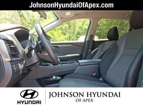 Used 2021 Nissan Rogue S AWD/4WD image 12