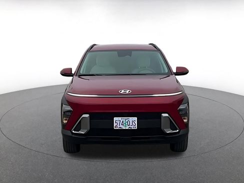 Used 2025 Hyundai Kona SEL image 11