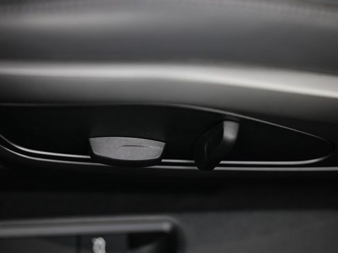 Certified 2022 Porsche 911 Carrera RWD image 26