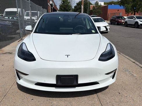Used 2022 Tesla Model 3 Long Range AWD/4WD image 2