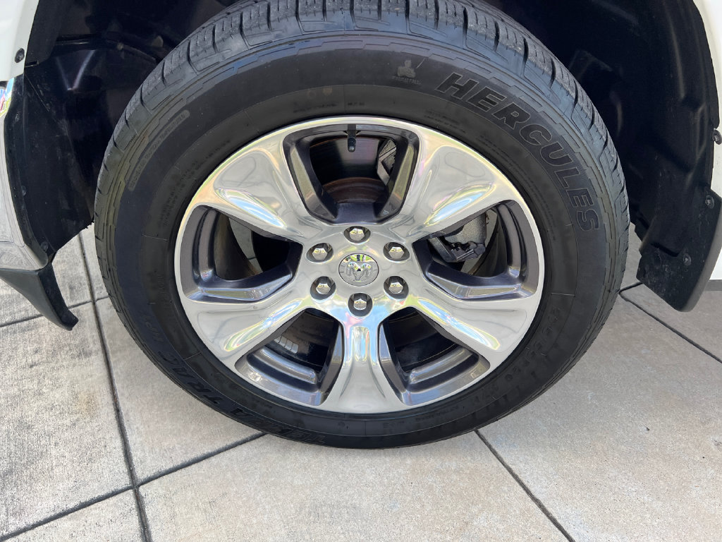 Used 2024 RAM 1500 Laramie RWD image 24