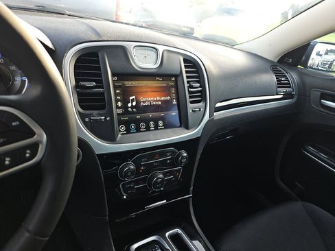 Used 2023 Chrysler 300 Touring w/ Safetytec Plus Group RWD image 14