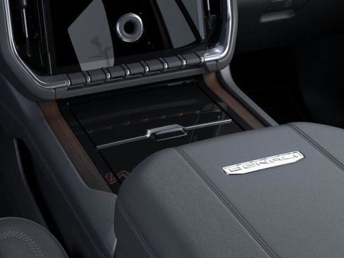 New 2026 GMC Yukon Denali w/ Sun & Power Step Package image 23