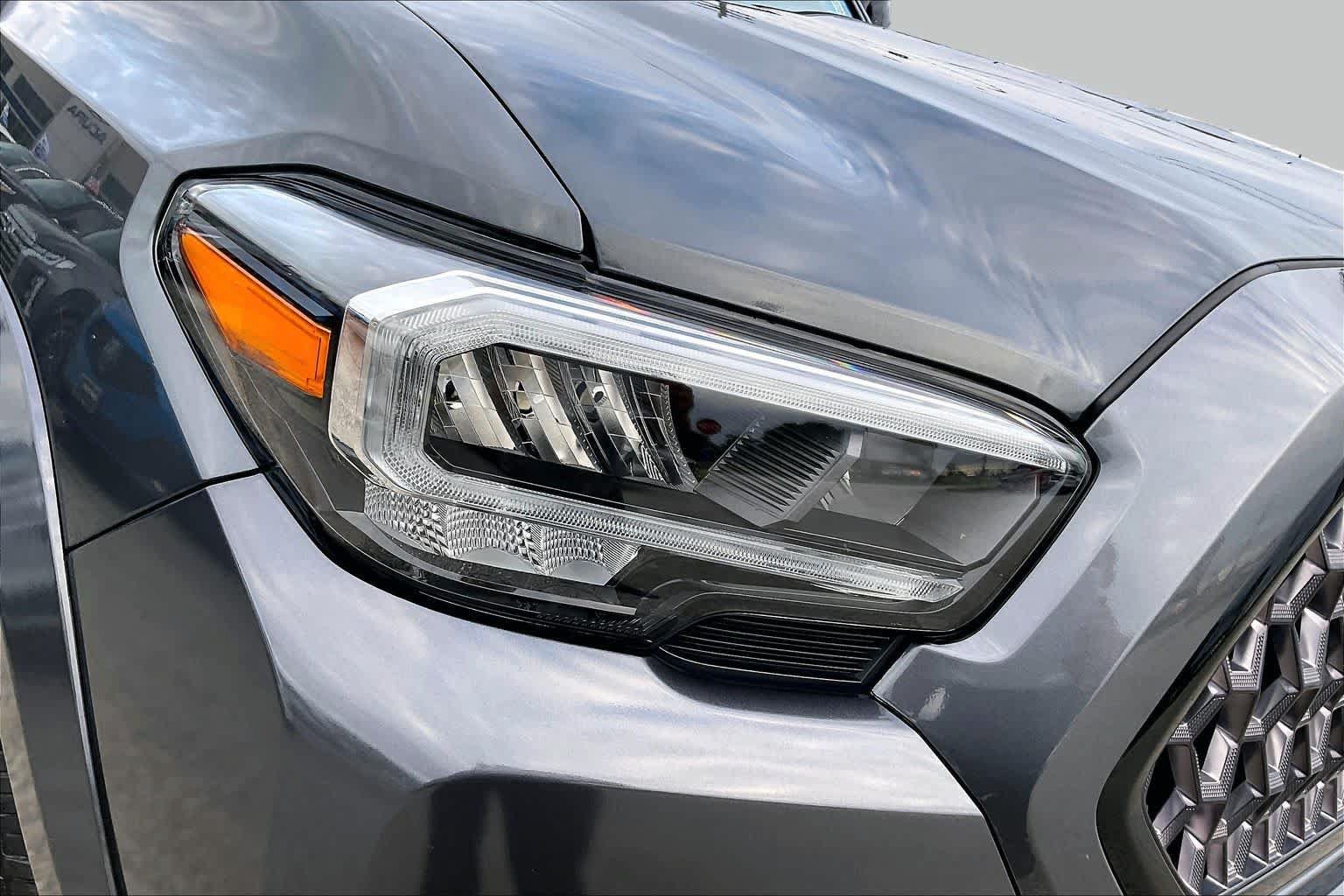 Used 2021 Toyota Tacoma Limited w/ Nightshade Package AWD/4WD image 26
