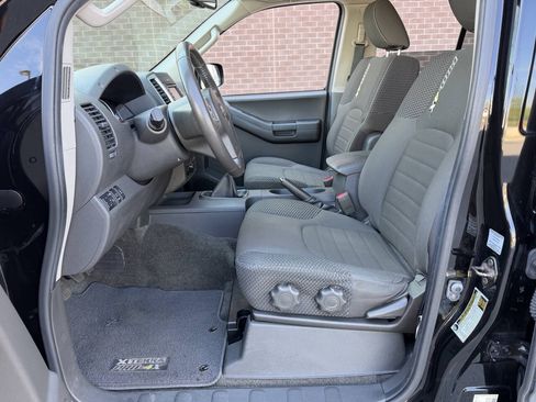 Used 2014 Nissan Xterra PRO-4X AWD/4WD image 13
