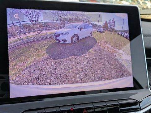 New 2026 Jeep Compass Latitude AWD/4WD image 18