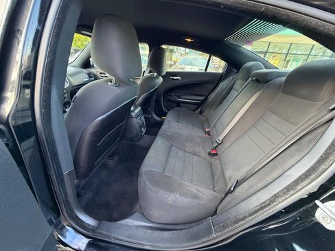 Used 2012 Dodge Charger SE w/ Connectivity Group RWD image 10