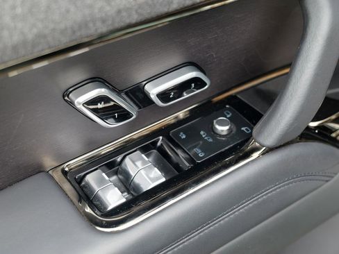 Used 2023 Land Rover Range Rover Sport SE Dynamic AWD/4WD image 19