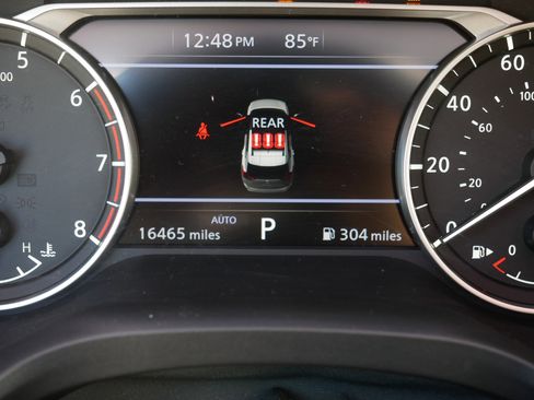 Used 2024 Nissan Rogue SV image 24