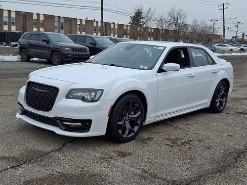 Used 2023 Chrysler 300 S w/ Comfort Group image 3