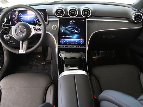 Used 2025 Mercedes-Benz C 300 Sedan image 13